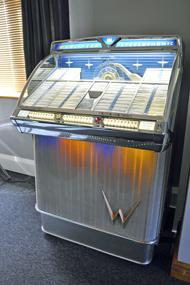 Wurlitzer - 2300 - Vintage - Jukebox