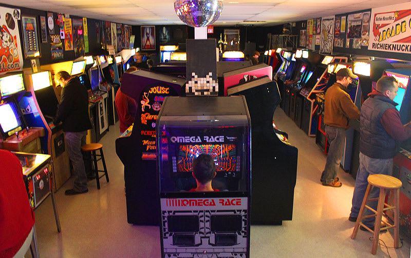 Inside Richie Knucklez Arcade