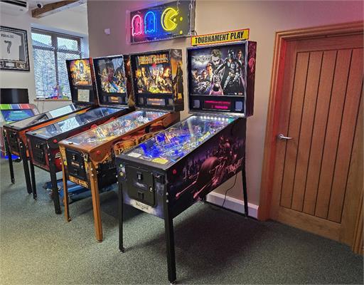 Batman: The Dark Knight Pinball Machine-308229